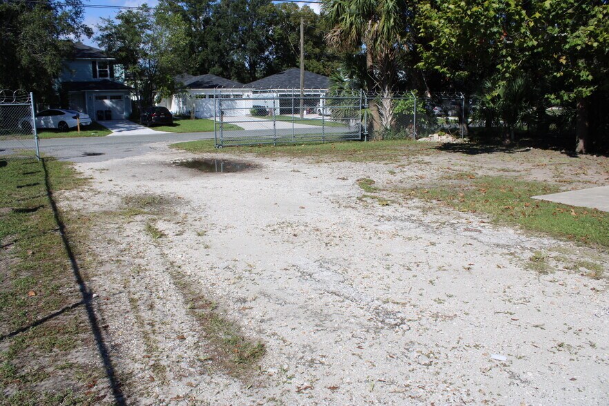 More Photos Of 8321 Atlantic Blvd, Jacksonville Flex For Lease