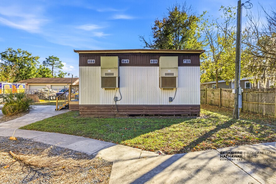 More Photos Of 5876 Old Timuquana Rd, Jacksonville Office For Lease