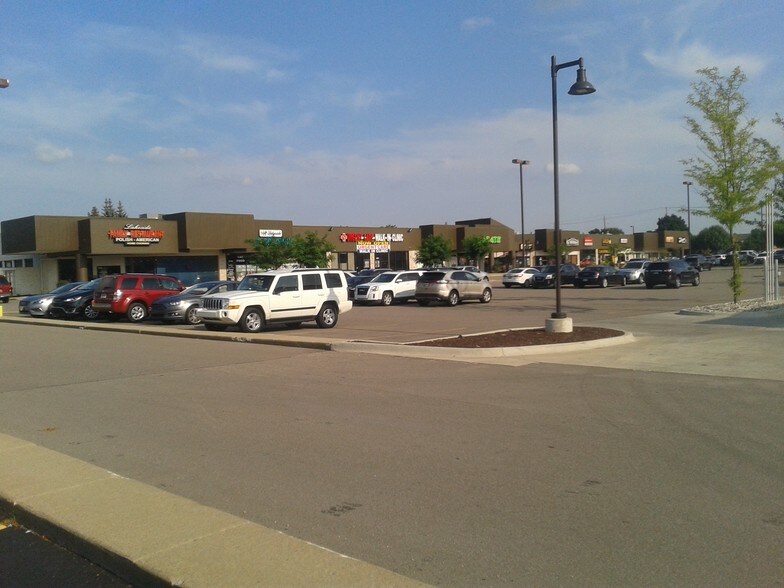 More Photos Of 43632-43738 Schoenherr Rd, Sterling Heights Unknown For Lease