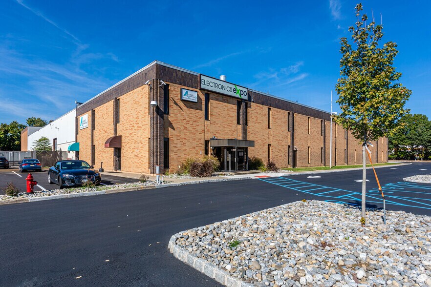 More Photos Of 70 Demarest Dr, Wayne Warehouse For Lease