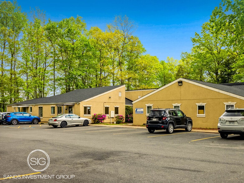 Primary Photo Of 175 Philpot Ln, Glen Morgan Medical For Sale