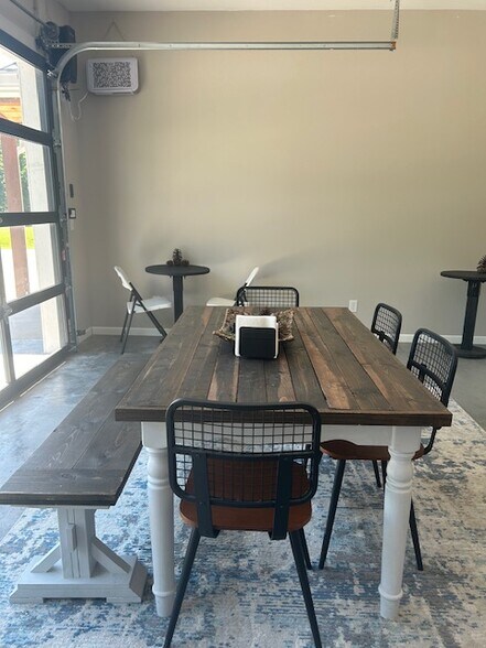 More Photos Of 200 Highlandville Rd, Highlandville Restaurant For Sale