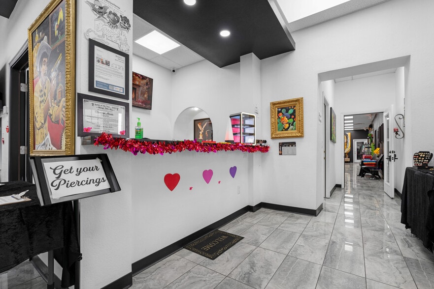 More Photos Of 4105 S Central Ave, Phoenix Freestanding For Sale