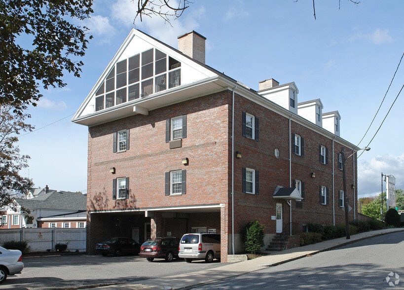 More Photos Of 1996 Centre St, West Roxbury Loft Creative Space For Lease