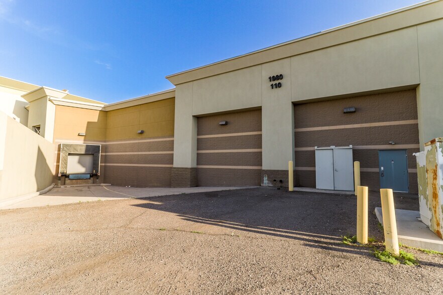 More Photos Of 1976 W Baseline Rd, Phoenix Storefront For Sale