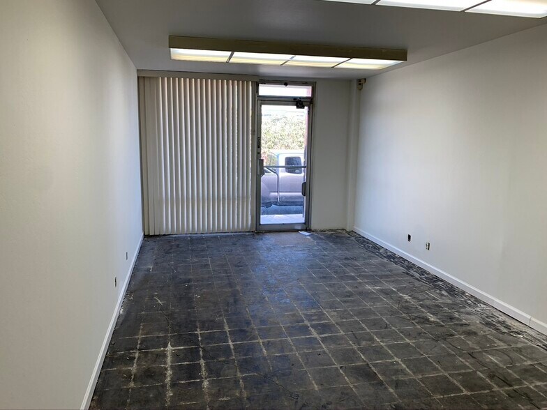 More Photos Of 153-175 N Amphlett Blvd, San Mateo Warehouse For Lease