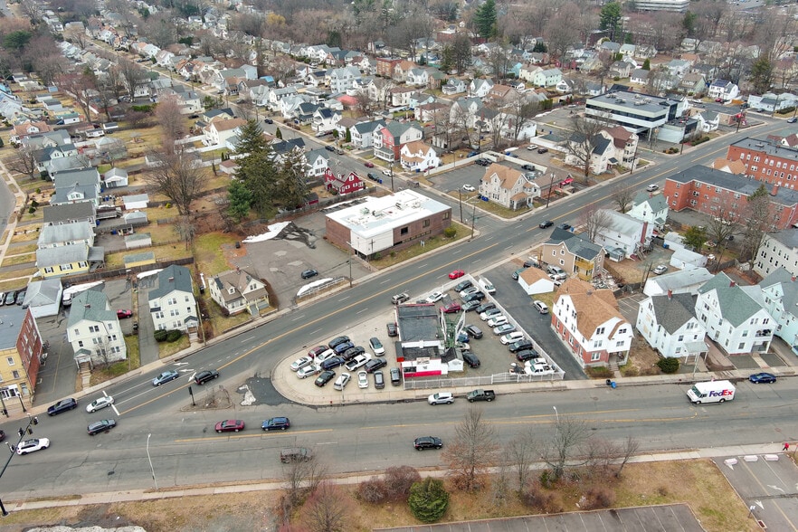 Primary Photo Of 385 New Park Ave, Hartford Auto Repair For Sale