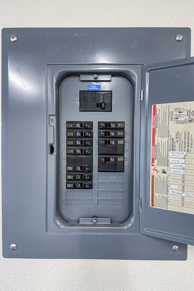 More Photos Of 1940 Union St, Oakland Warehouse For Sale