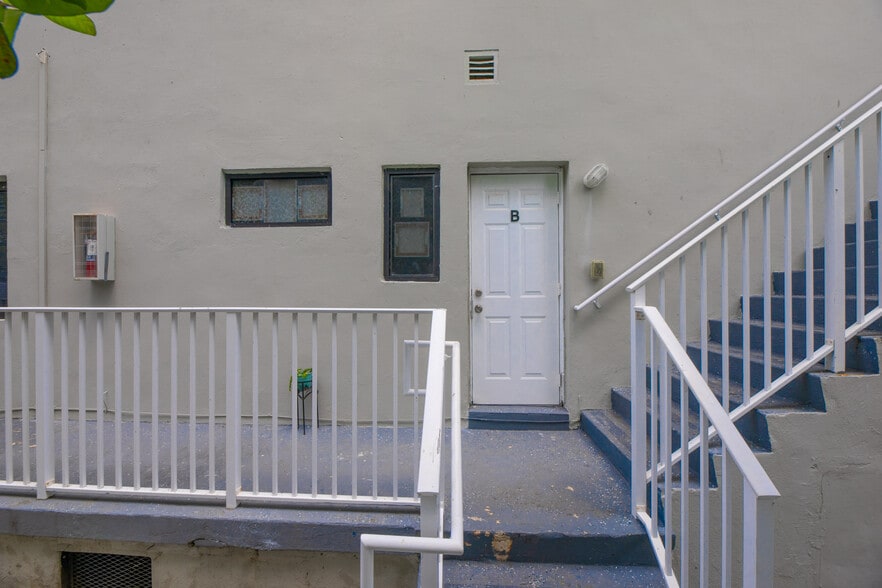 More Photos Of 1980 Biarritz Dr, Miami Beach Apartments For Sale