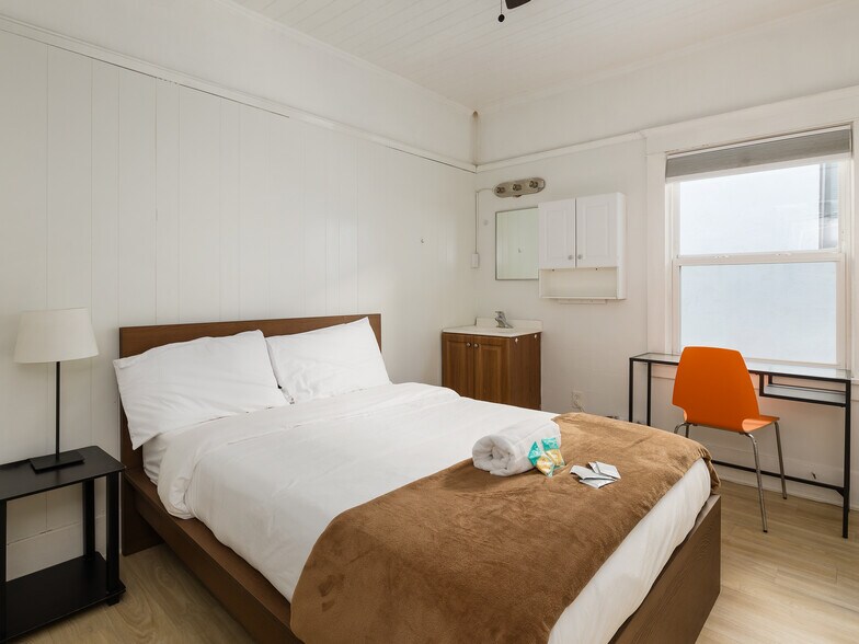 More Photos Of 221 Concord St, El Segundo Apartments For Sale