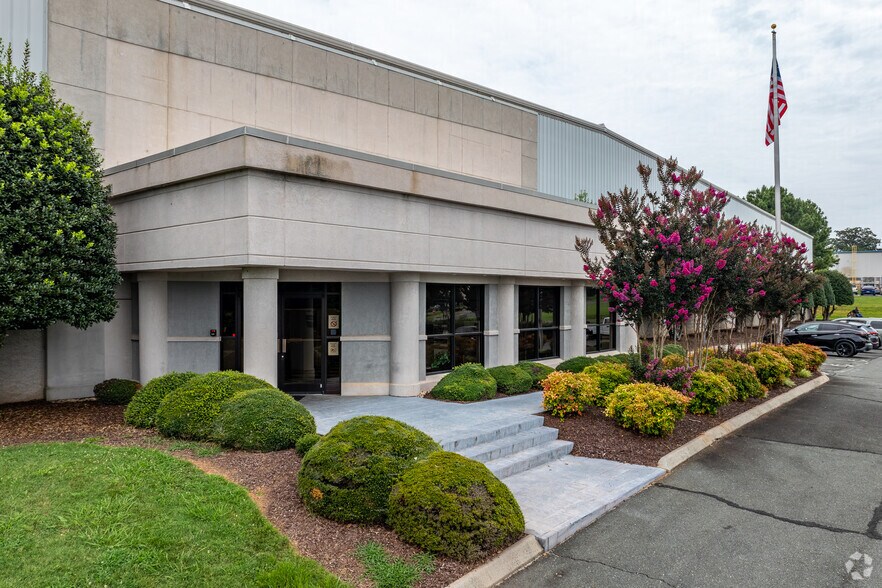 More Photos Of 188 Quality Dr, Mocksville Warehouse For Sale