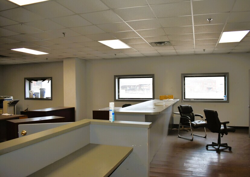 More Photos Of 50-100 Fowler St, Montgomery Warehouse For Lease