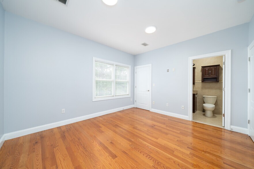 More Photos Of 187 Zabriskie St, Jersey City Apartments For Sale