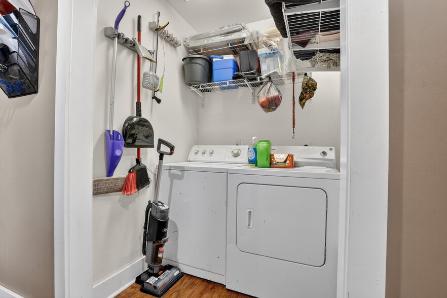 More Photos Of 615 S 2nd St, Central City Specialty For Sale