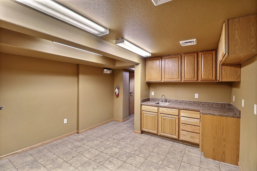 More Photos Of 1624 17th Ave, Greeley Medical For Lease