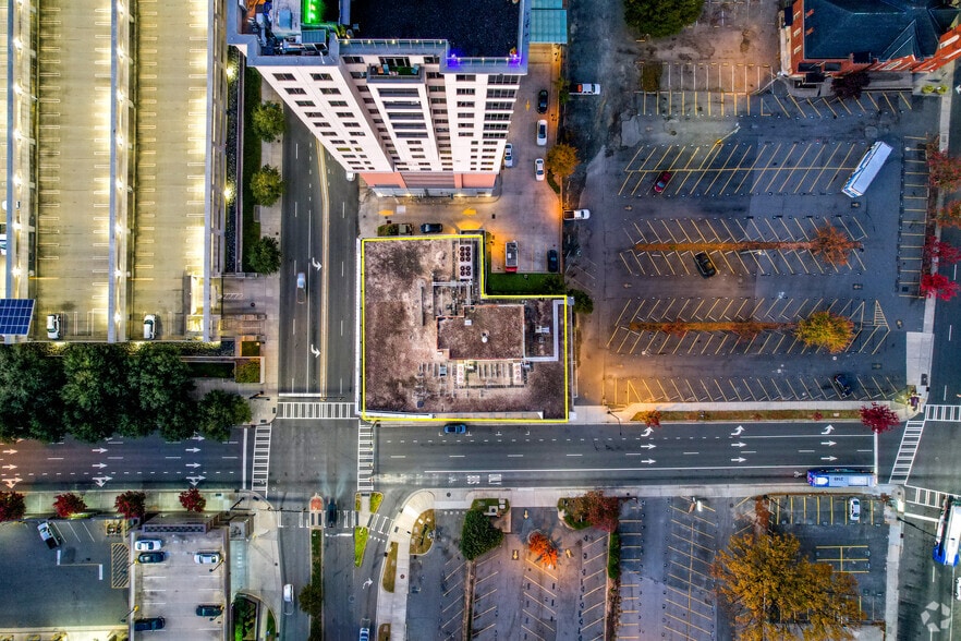 More Photos Of 428 E 4th St, Charlotte Office For Sale