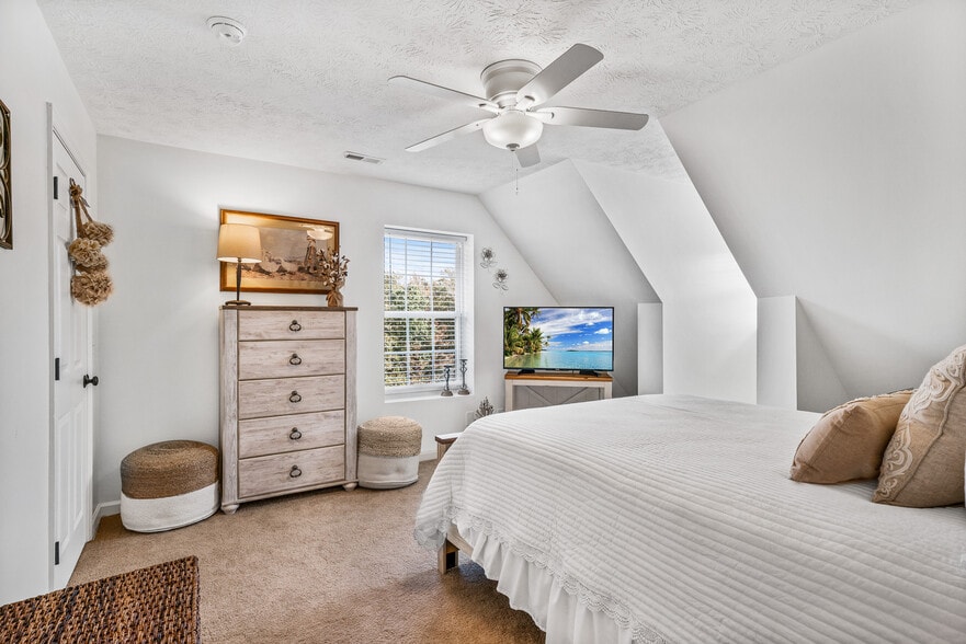 More Photos Of 1249 Gulf Rd, Spencer Golf Course Driving Range For Sale