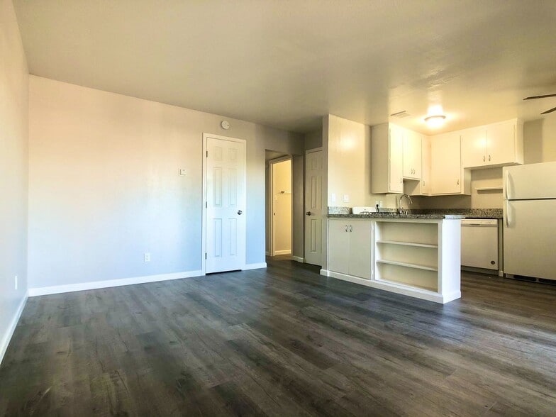 More Photos Of 3911 Watt Ave, Sacramento Apartments For Sale