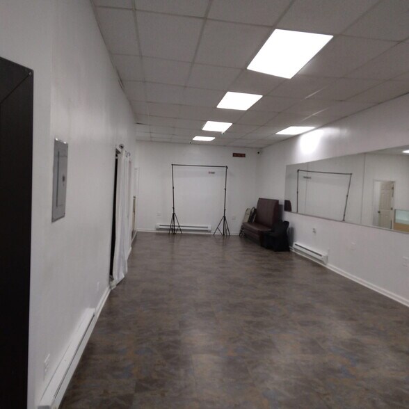 More Photos Of 111 Belmont Ave, Brooklyn Storefront Retail Residential For Lease