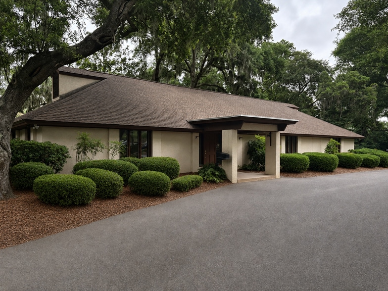 More Photos Of 10-14 Robin Dr, Ladys Island Office For Lease