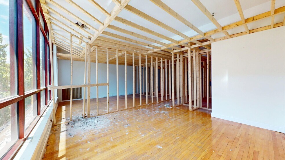 More Photos Of 158 Grand St, Waterbury Office For Sale