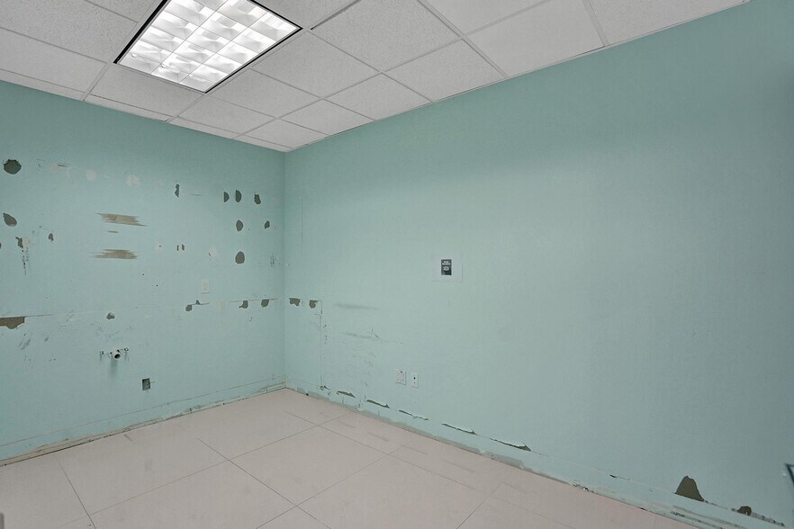 More Photos Of 15620 SW 29th St, Miramar Medical For Sale