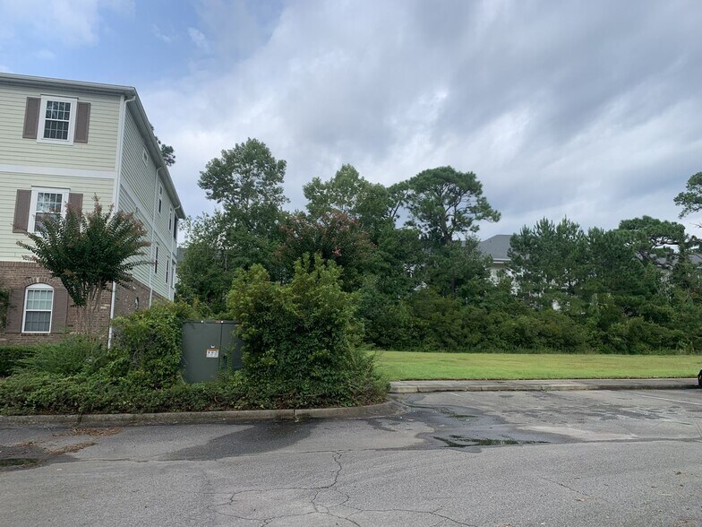 More Photos Of 225 Valencia Ct, Wilmington Land For Sale