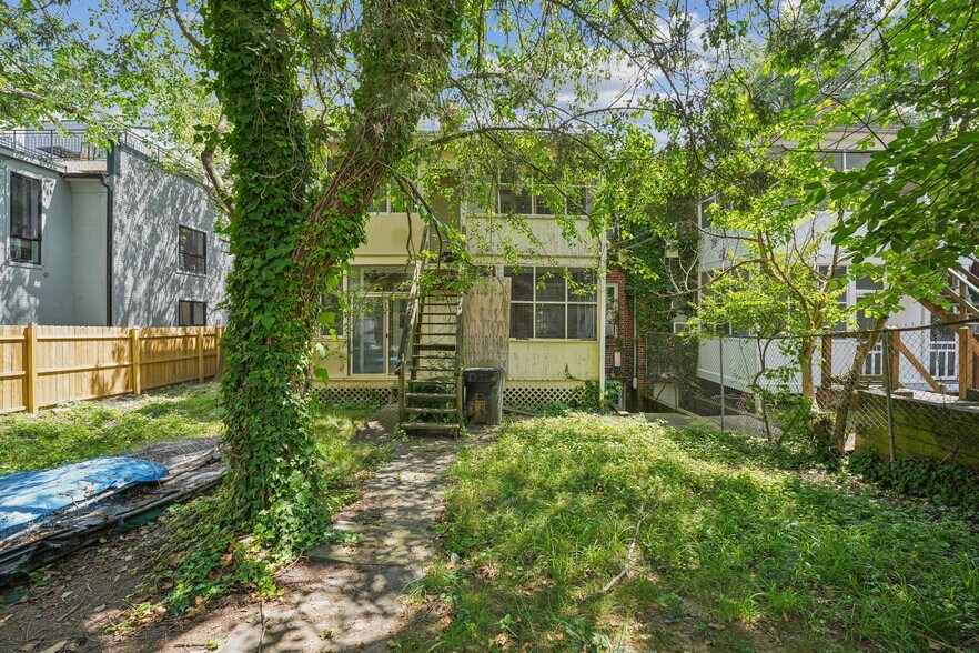 More Photos Of 3925 W St Nw, Washington Multifamily For Sale
