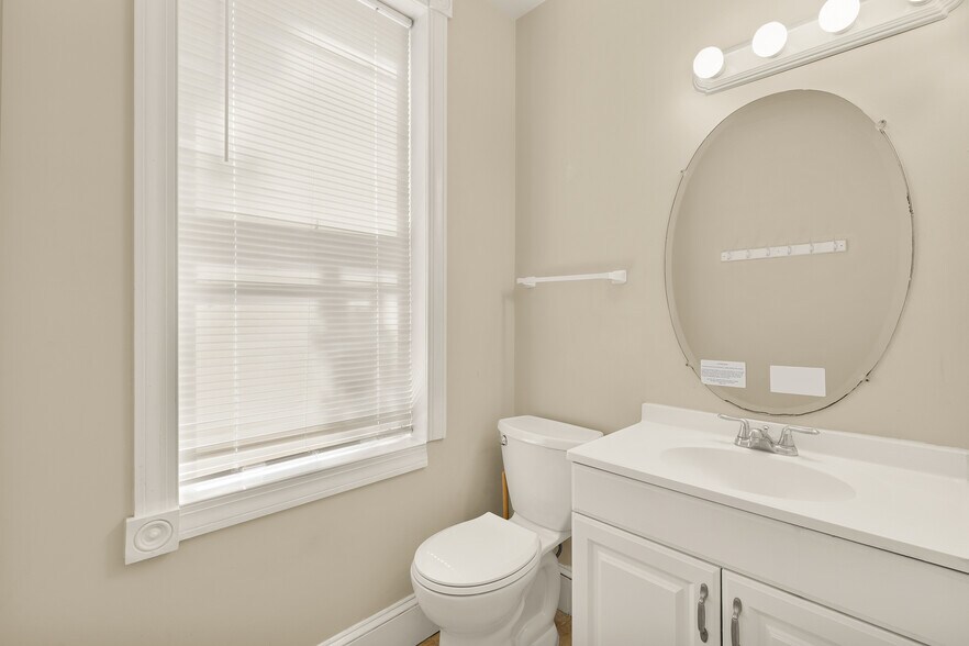 More Photos Of 228 E Capitol St NE, Washington Apartments For Sale