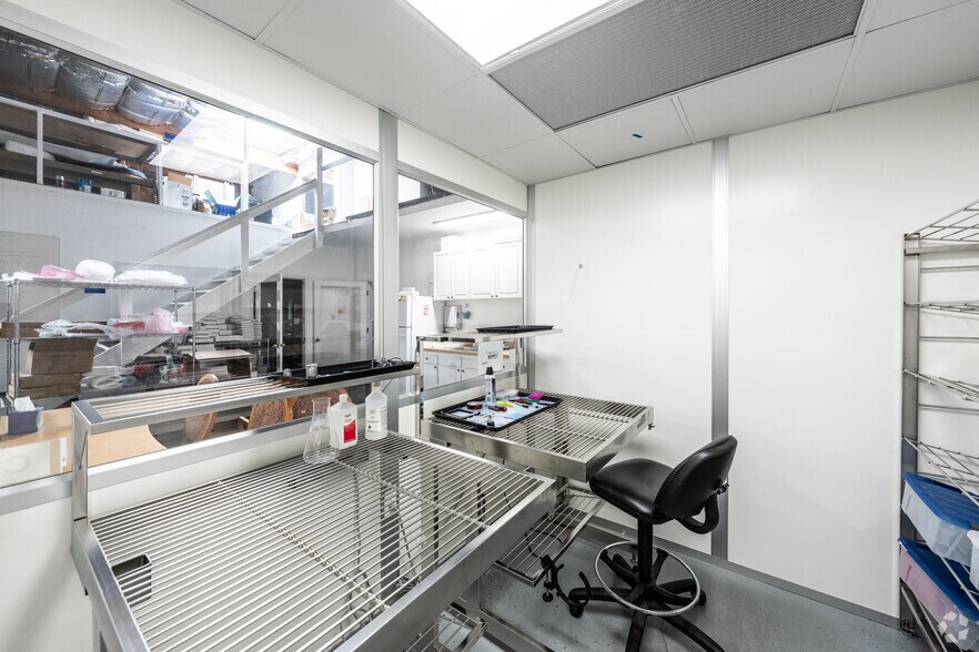 More Photos Of 5981 Graham Ct, Livermore Distribution For Sale