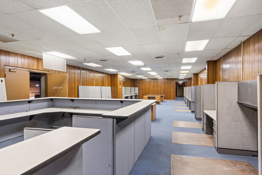More Photos Of 1430 N Second St, Wisconsin Rapids Manufacturing For Lease