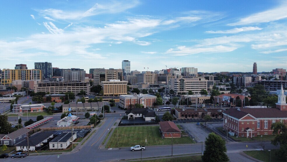 More Photos Of 1829 Jo Johnston Ave, Nashville Medical For Sale