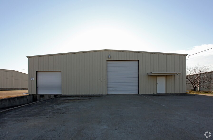 More Photos Of 11872 Profit Row, Forney Warehouse For Lease