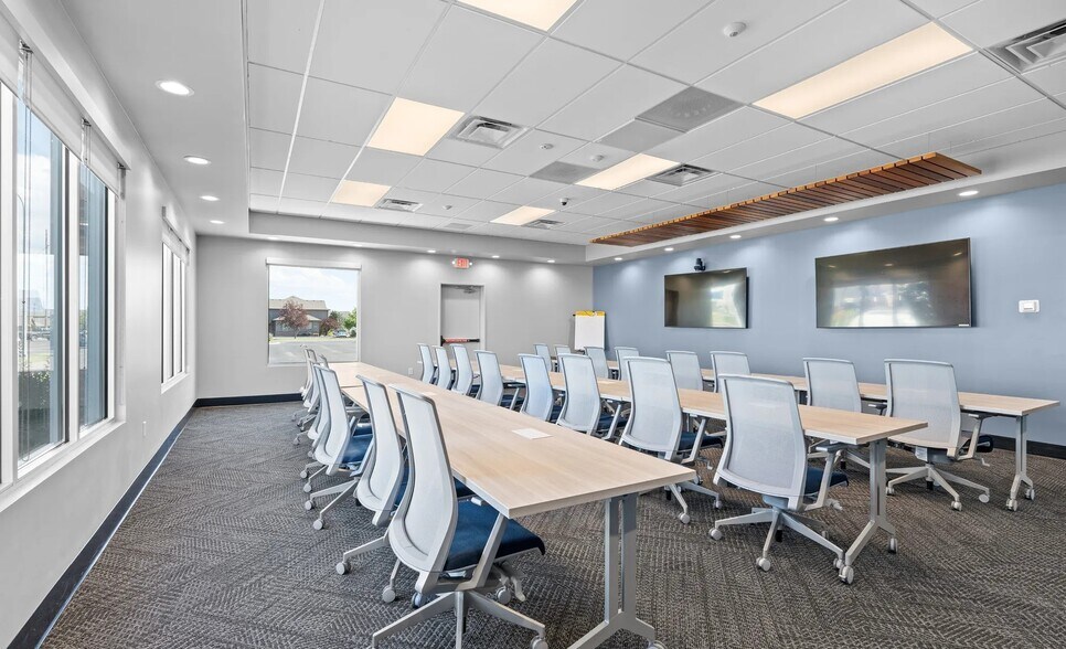 More Photos Of 3630 S 25th E, Idaho Falls Office For Lease