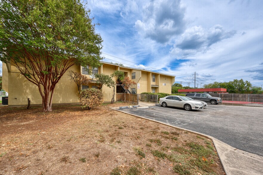 More Photos Of 737 W Mayfield Blvd, San Antonio Apartments For Sale