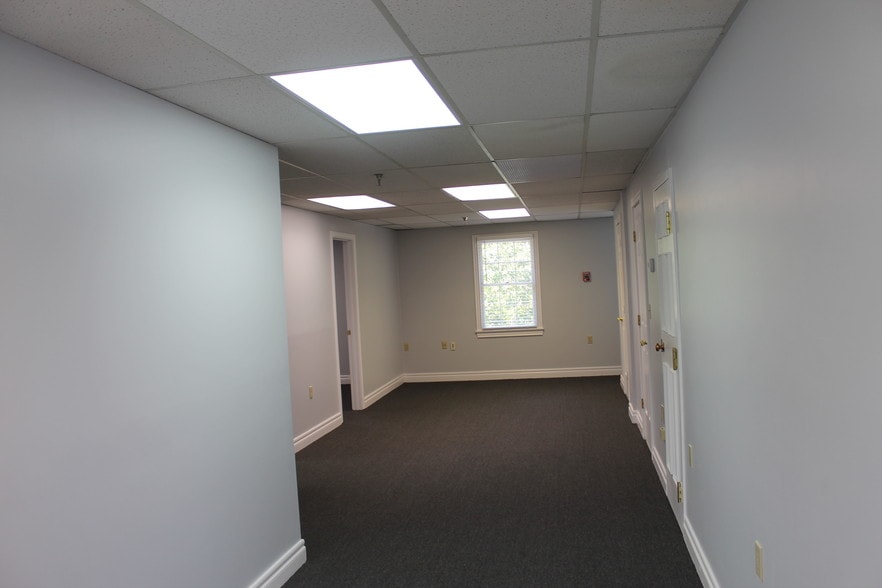 More Photos Of 285 Littleton Rd, Westford Office Residential For Sale