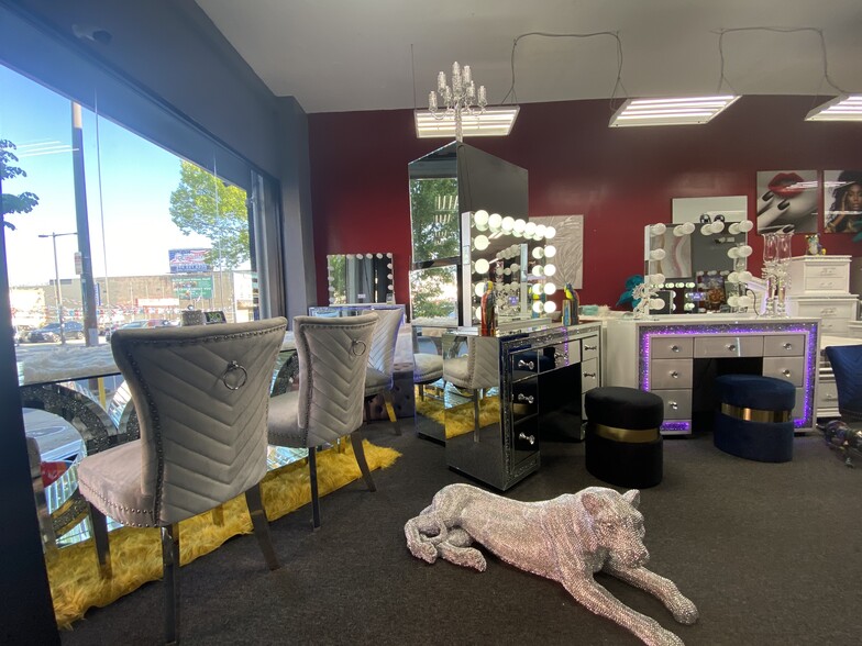 More Photos Of 2520-2522 N Broad St, Philadelphia Showroom For Sale