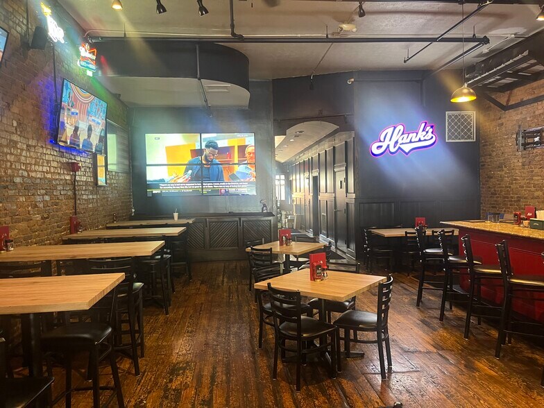 More Photos Of 1037 Broadway Ave, Columbus Storefront For Sale