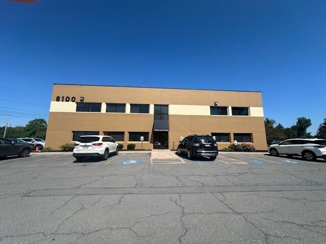 More Photos Of 8100 Oswego Rd, Liverpool Medical For Lease