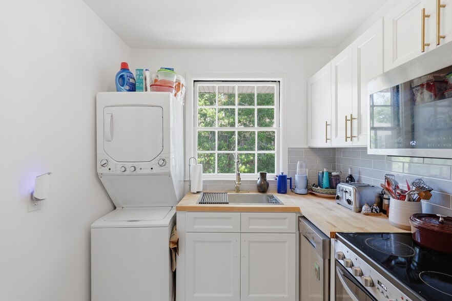 More Photos Of 3411 Bull St, Savannah Apartments For Sale