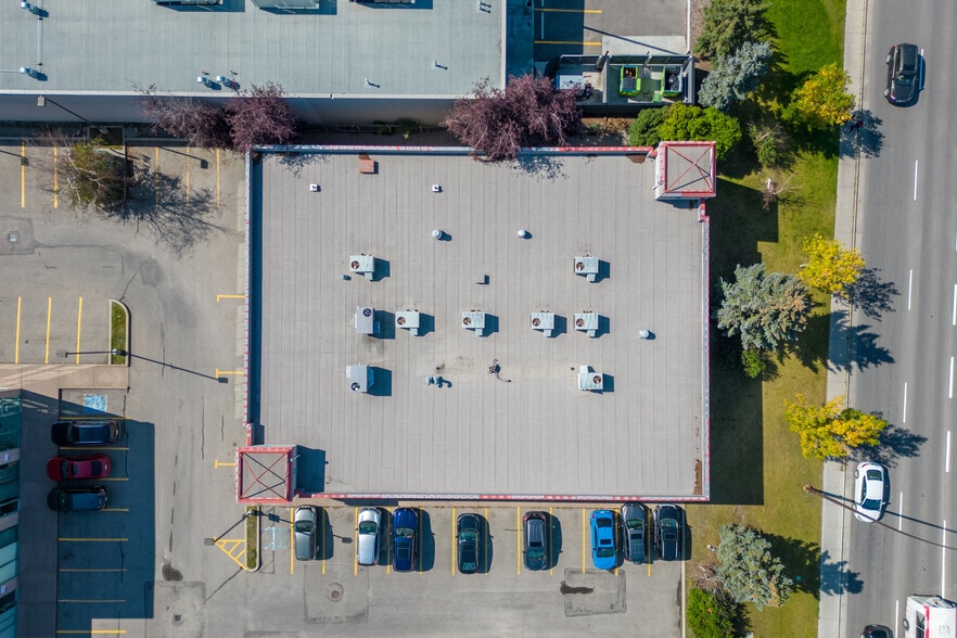 More Photos Of 3383 26th Ave NE, Calgary Unknown For Lease