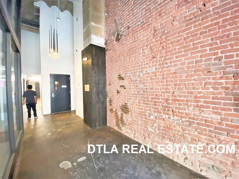 More Photos Of 731 S Broadway, Los Angeles Loft Creative Space For Lease