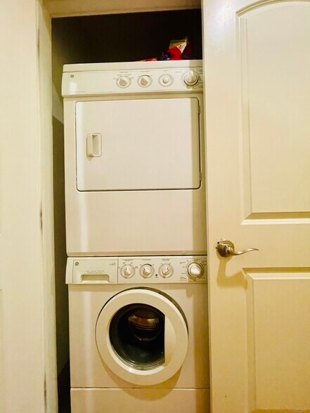 More Photos Of 5526 S Indiana Ave, Chicago Apartments For Sale