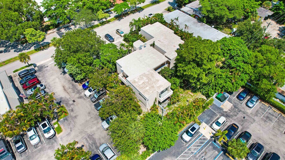 More Photos Of 100 SE 21 St, Fort Lauderdale Apartments For Sale