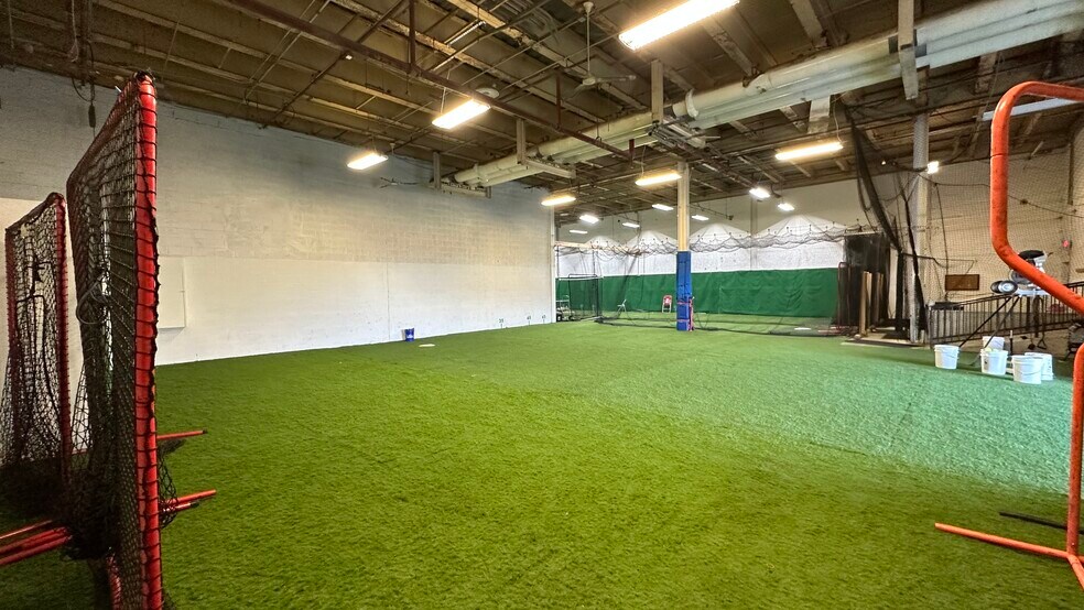 More Photos Of 1727-1801 Union Blvd, Allentown Warehouse For Lease