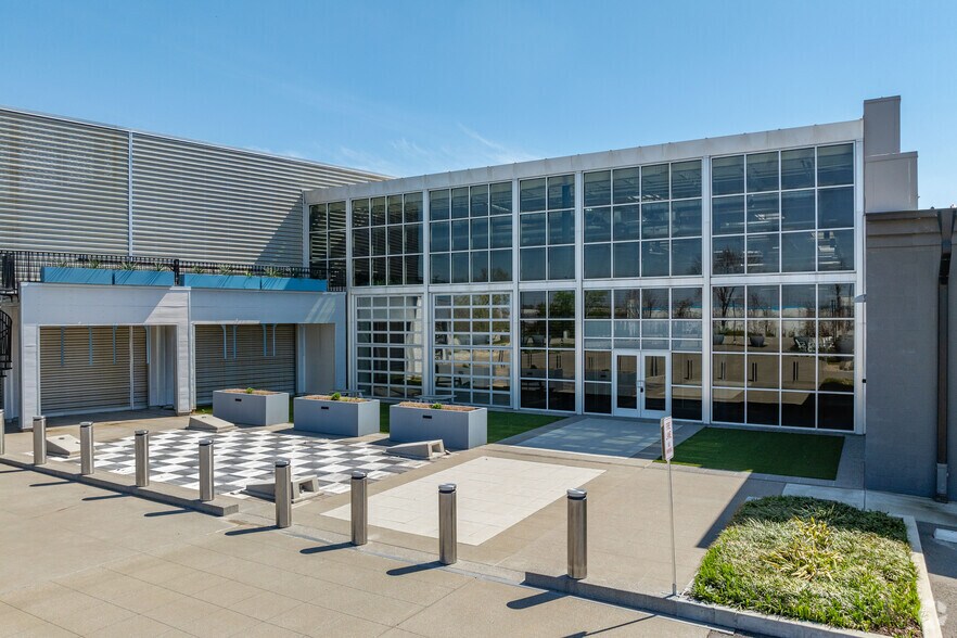 More Photos Of 3040 Sidco Dr, Nashville Office For Lease