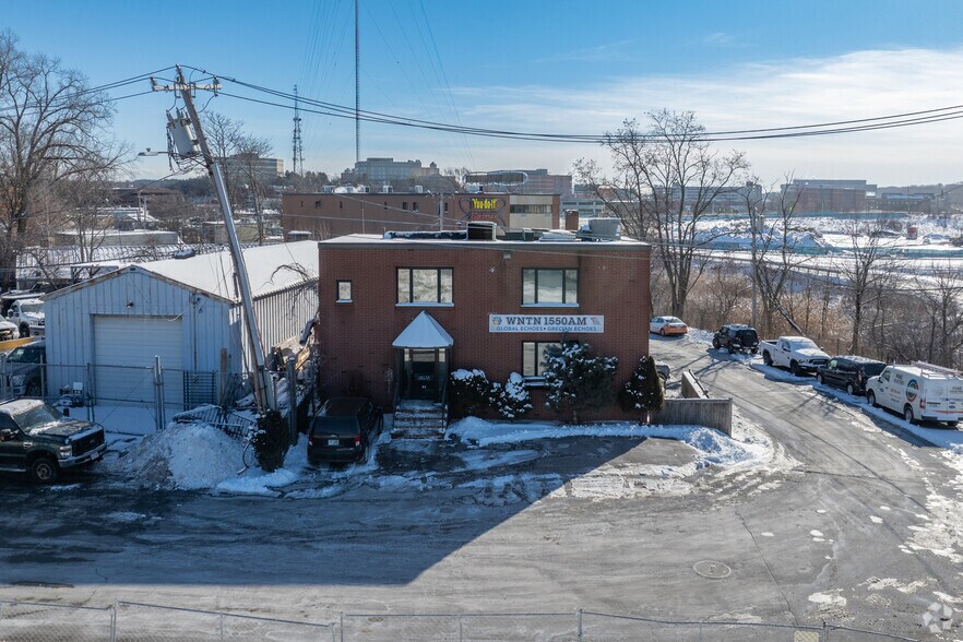 More Photos Of 85 Franklin St, Needham Loft Creative Space For Lease