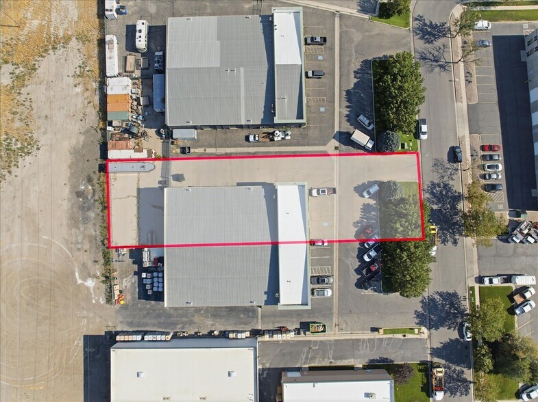 More Photos Of 14860 S Concord Park Dr, Bluffdale Light Distribution For Sale