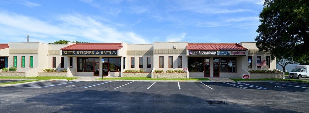 More Photos Of 1901-1921 W Copans Rd, Pompano Beach Showroom For Lease
