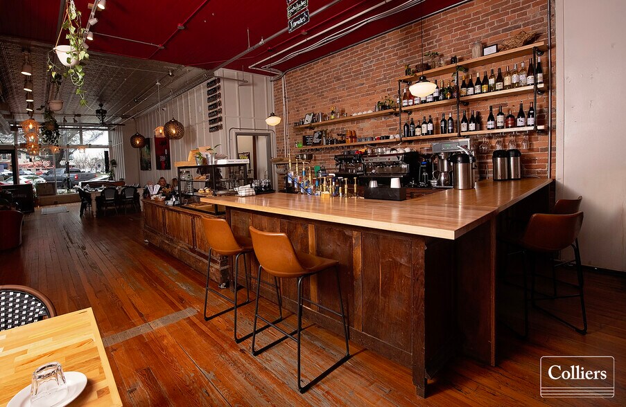 More Photos Of 106-112 E Central Ave, Bentonville General Retail For Sale